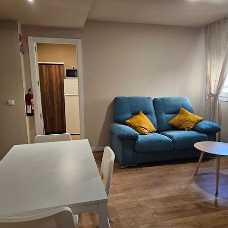 Apartamentos Picasso Alcalá de Henares Camera foto