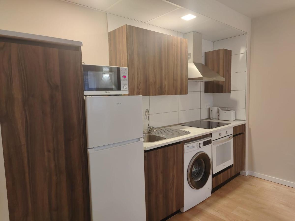 Apartamentos Picasso Alcalá de Henares Esterno foto