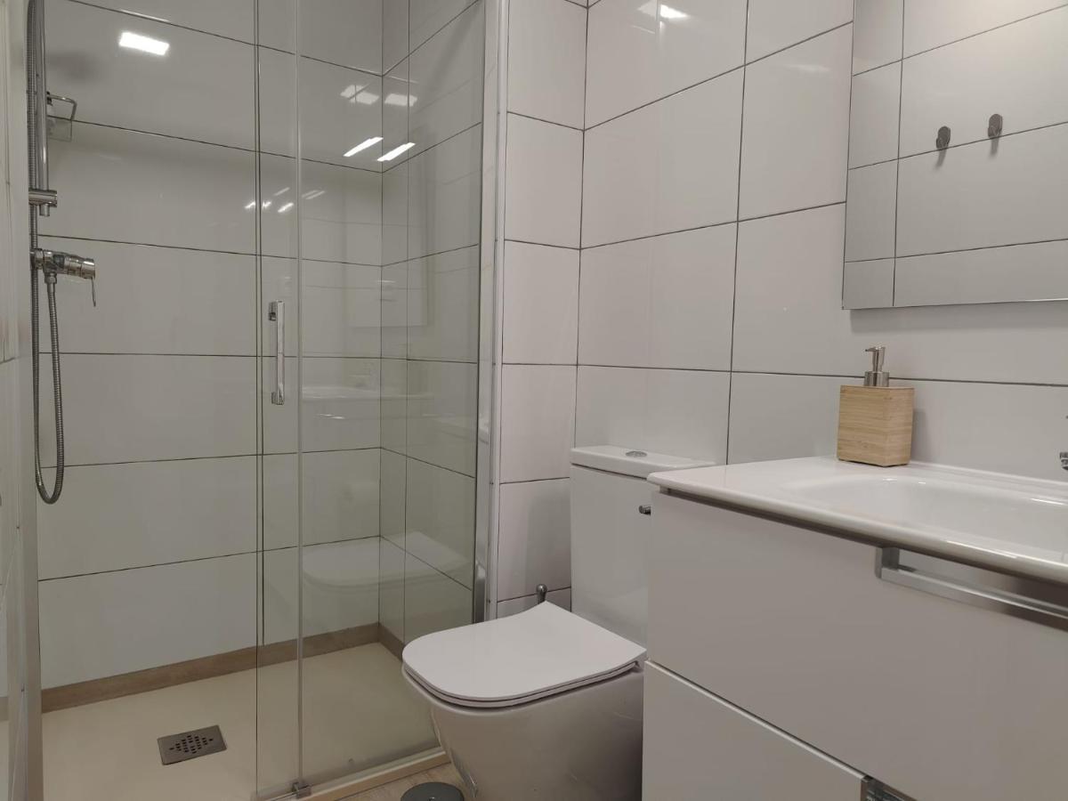 Apartamentos Picasso Alcalá de Henares Esterno foto