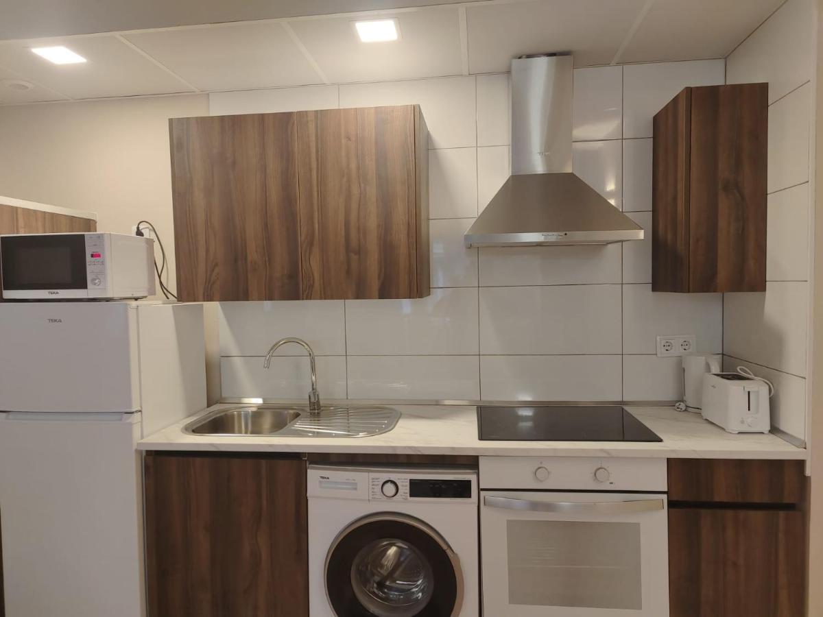 Apartamentos Picasso Alcalá de Henares Esterno foto
