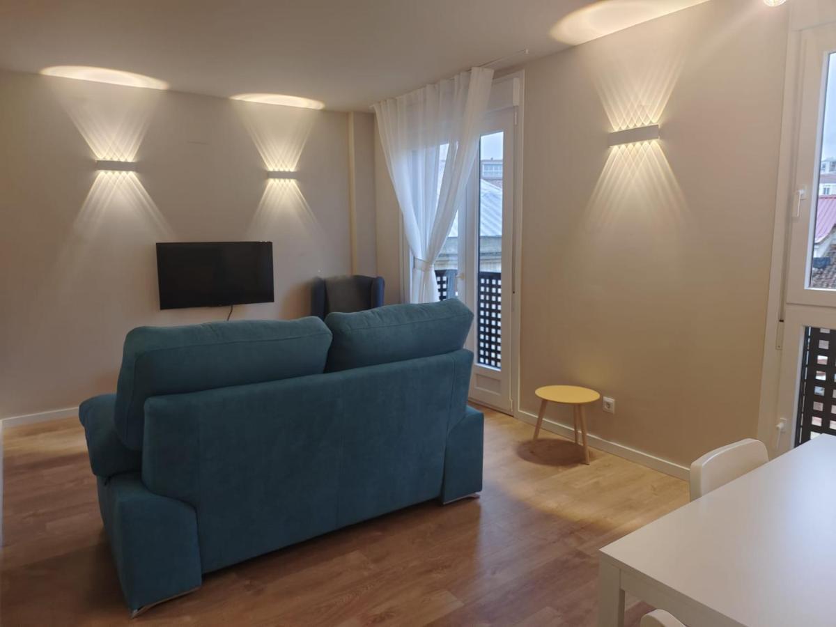 Apartamentos Picasso Alcalá de Henares Esterno foto