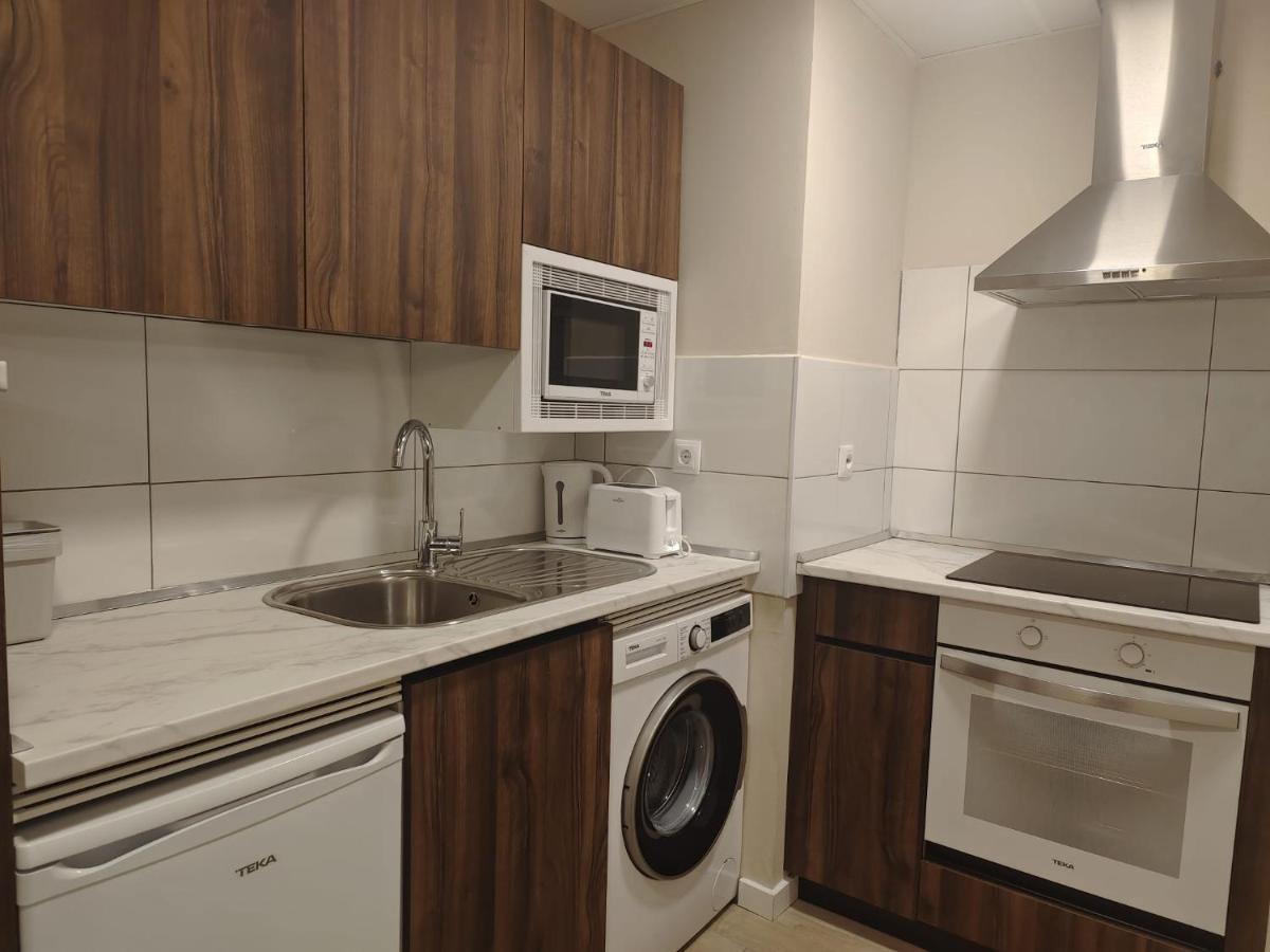 Apartamentos Picasso Alcalá de Henares Esterno foto