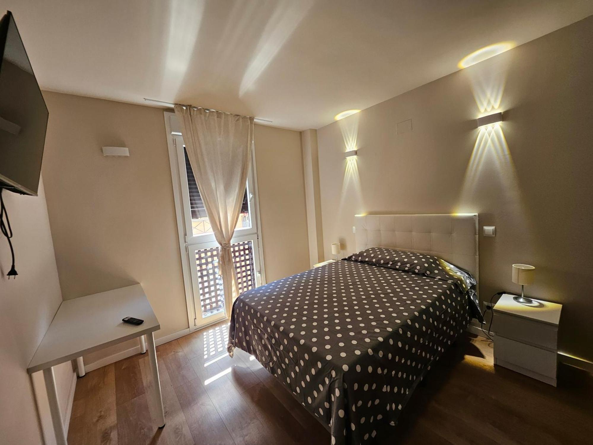 Apartamentos Picasso Alcalá de Henares Camera foto